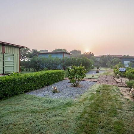 Tree Of Life Ecotainers Agra Hotel Agra  Exterior foto