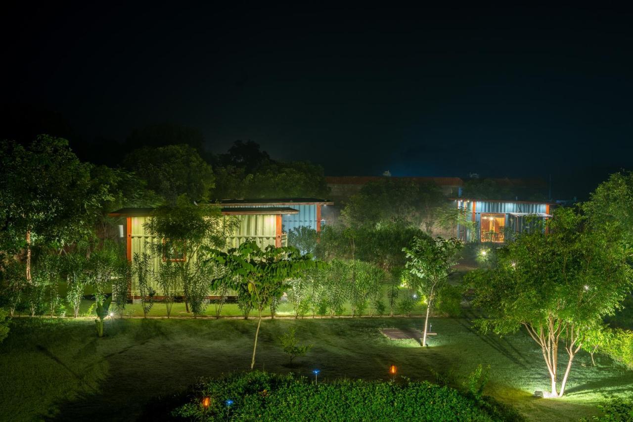 Tree Of Life Ecotainers Agra Hotel Agra  Exterior foto
